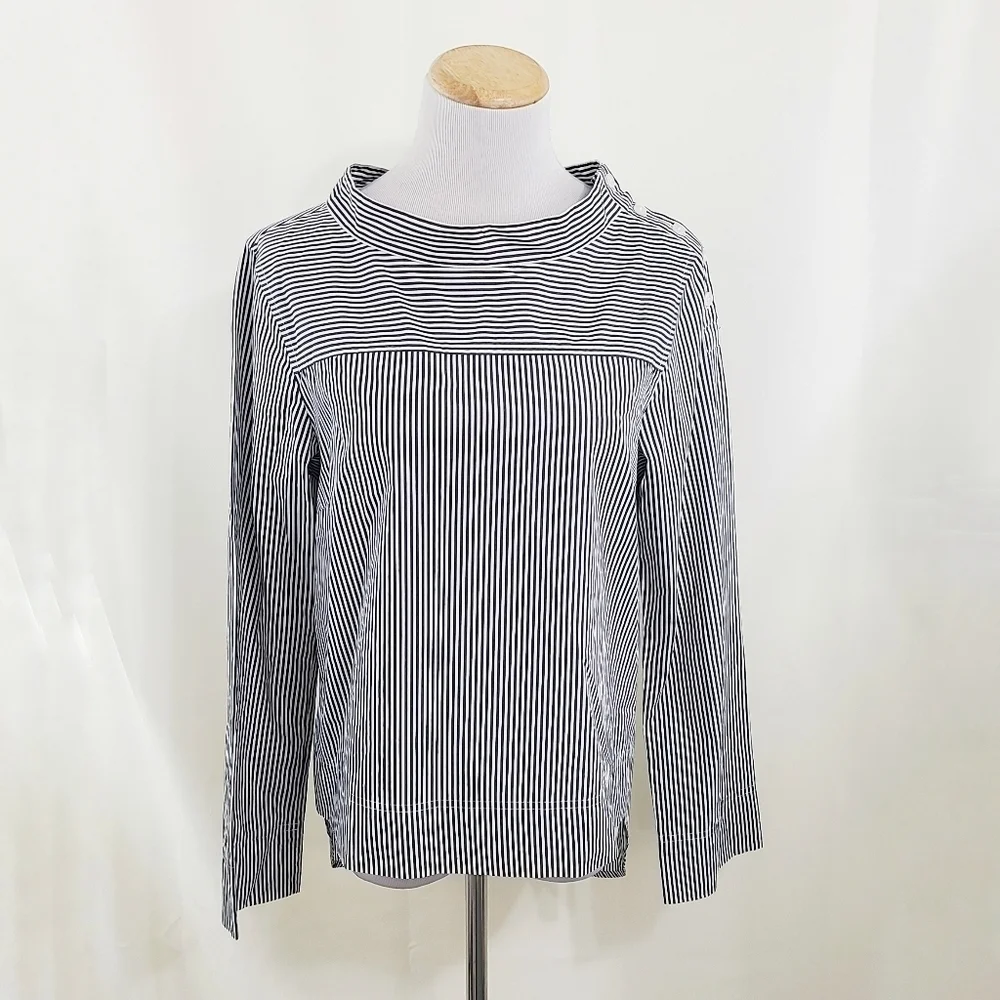 J. Crew Funnelneck striped shirt black and white Long Sleeve Top Women's size 4